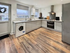 Photo 7- click for photo gallery